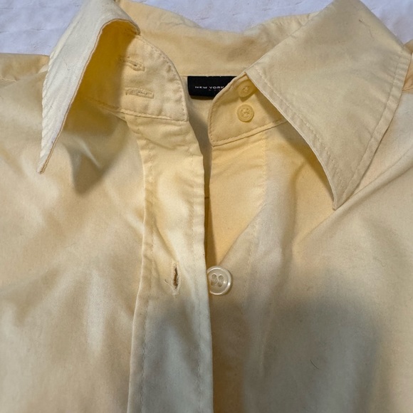 Light yellow button down - Picture 3 of 6